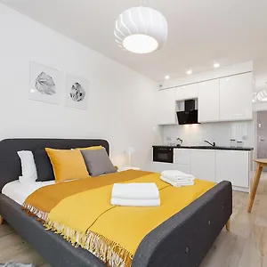  Apartament With Balcony - Rajska 3 Street Polska