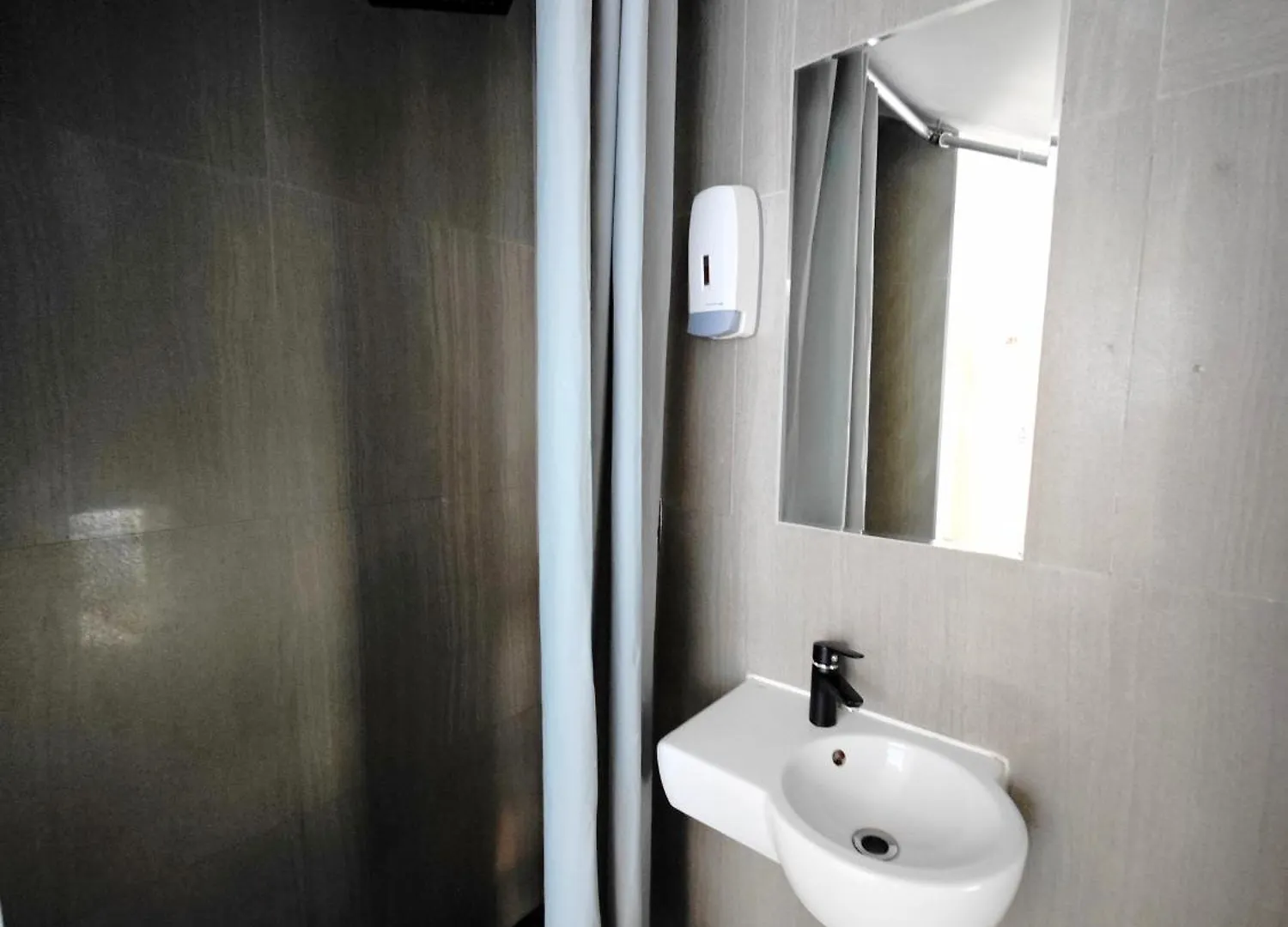 Apartamenty Hoza Attic Studio Warszawa