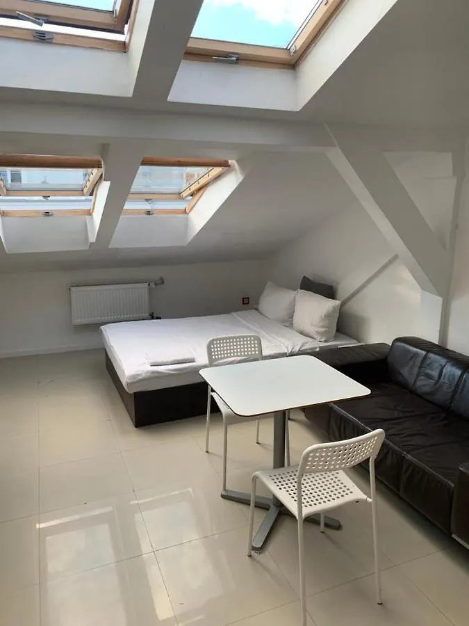 Apartamenty Hoza Attic Studio Warszawa